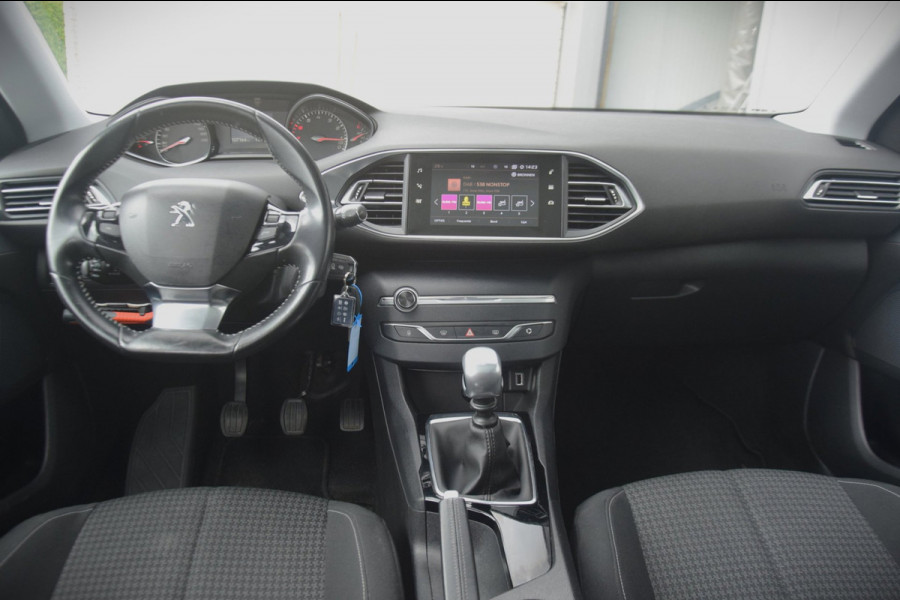 Peugeot 308 SW 1.2 PureTech Blue Lease Executive PANORAMADAK/APPLE CARPLAY/DEALER ONDERHOUDEN