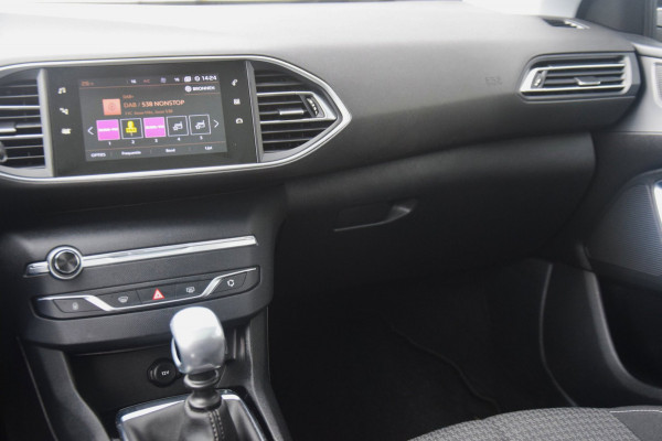 Peugeot 308 SW 1.2 PureTech Blue Lease Executive PANORAMADAK/APPLE CARPLAY/DEALER ONDERHOUDEN