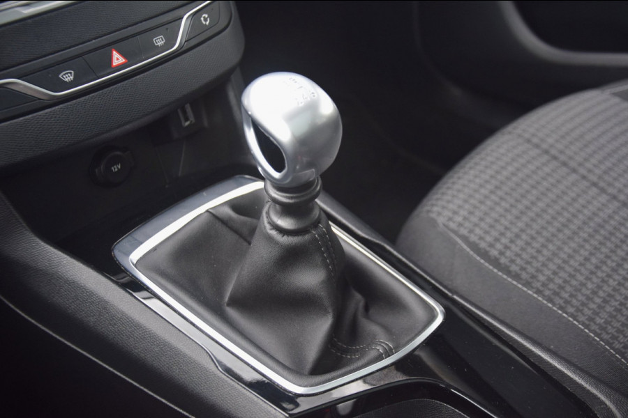 Peugeot 308 SW 1.2 PureTech Blue Lease Executive PANORAMADAK/APPLE CARPLAY/DEALER ONDERHOUDEN
