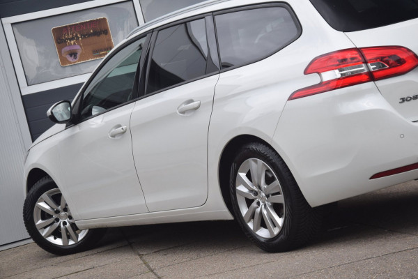 Peugeot 308 SW 1.2 PureTech Blue Lease Executive PANORAMADAK/APPLE CARPLAY/DEALER ONDERHOUDEN
