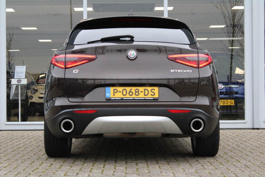 Alfa Romeo Stelvio 2.0 T AWD Super | Navigatie | Afneembare Trekhaak | 20" Lichtmetalen Velgen | Achteruitrijcamera