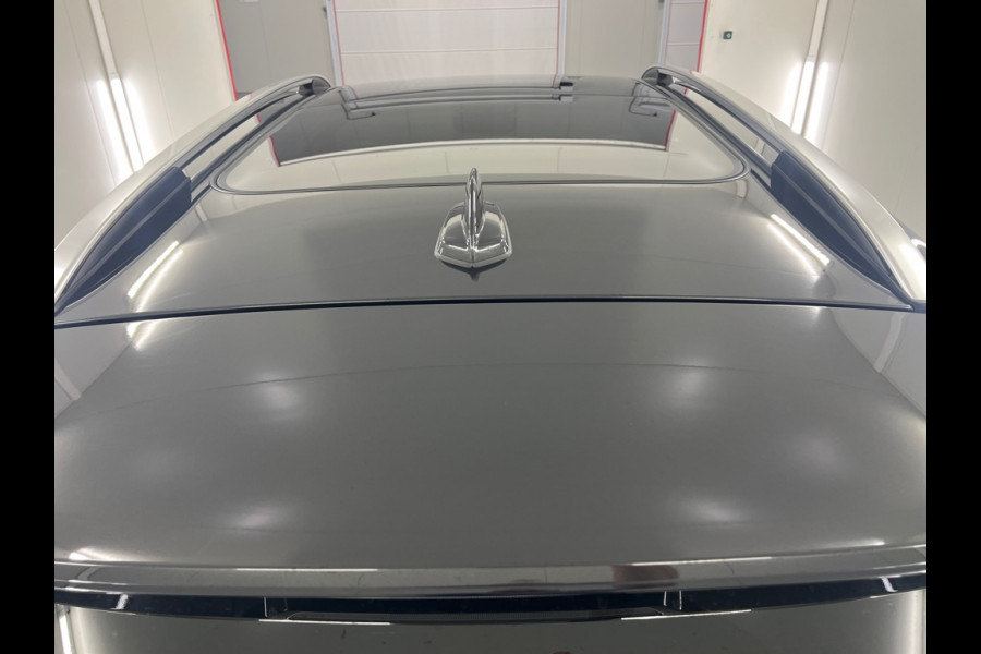 Lynk & Co 01 1.5 PHEV 262PK Zwarte Hemel 2024 Adapt.Cruise 360° Cam Carplay Plug-in Stoelverw Vol opties!