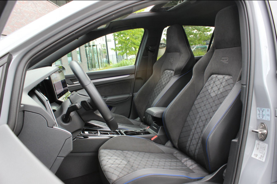 Volkswagen Golf 8.5 R-Line Edition