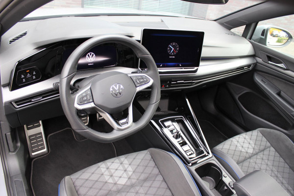 Volkswagen Golf 8.5 R-Line Edition