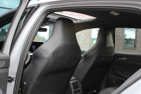 Volkswagen Golf 8.5 R-Line Edition