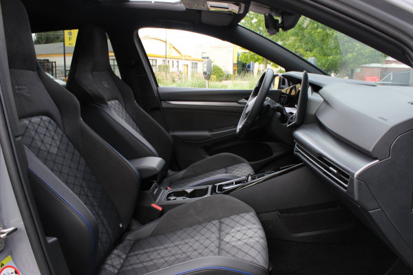 Volkswagen Golf 8.5 R-Line Edition