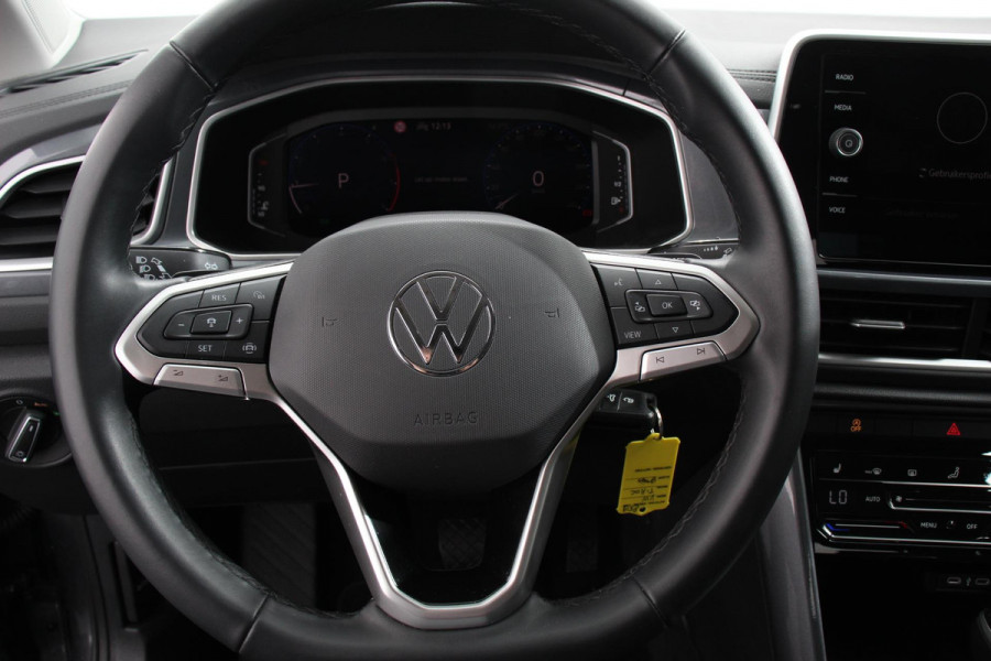 Volkswagen T-Roc 1.5 TSI DSG Style Navigatie Apple Carplay / Android Auto Climate Control Led Digitale Cockpit Adaptive Cruise Control Trekhaak