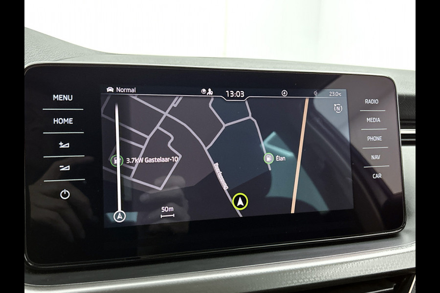 Škoda Kamiq 1.5 TSI 150Pk Automaat ACT Business Edition / Trekhaak / Pdc.+Camera / Airco-ecc./ Navigatie / Apk 05-2028