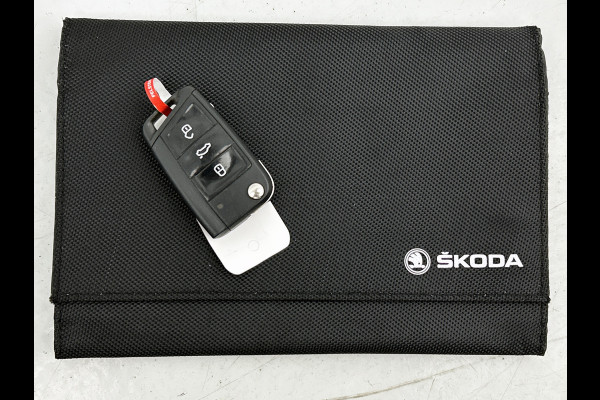 Škoda Kamiq 1.5 TSI 150Pk Automaat ACT Business Edition / Trekhaak / Pdc.+Camera / Airco-ecc./ Navigatie / Apk 05-2028