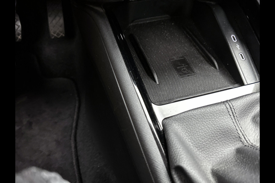 Škoda Kamiq 1.5 TSI 150Pk Automaat ACT Business Edition / Trekhaak / Pdc.+Camera / Airco-ecc./ Navigatie / Apk 05-2028