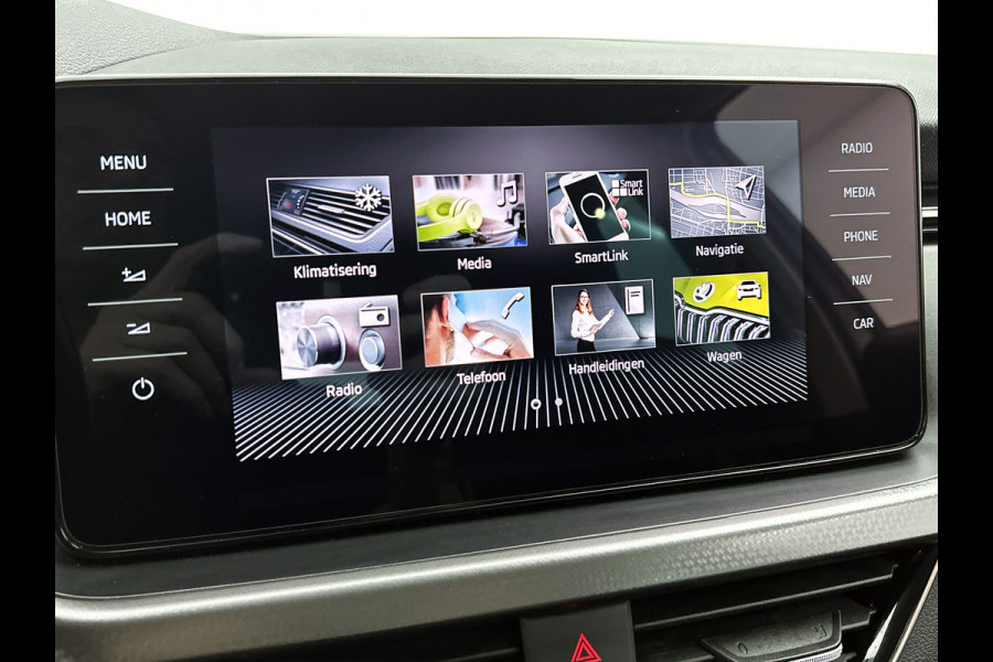 Škoda Kamiq 1.5 TSI 150Pk Automaat ACT Business Edition / Trekhaak / Pdc.+Camera / Airco-ecc./ Navigatie / Apk 05-2028