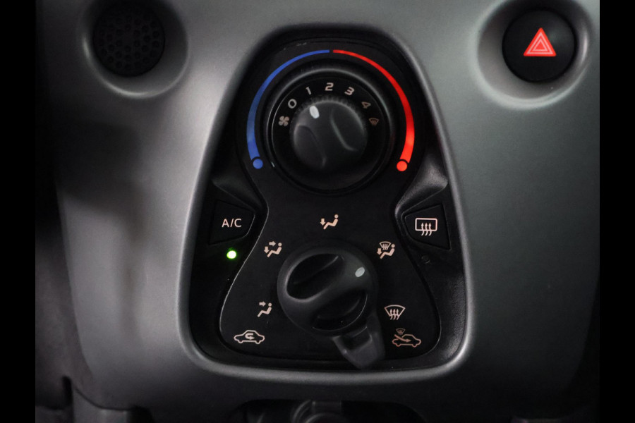 Toyota Aygo 1.0 VVT-i X-Play Automaat