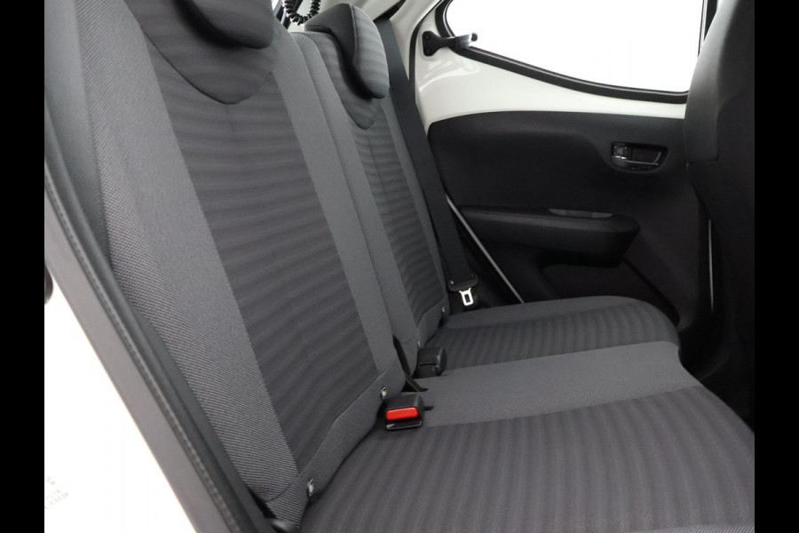 Toyota Aygo 1.0 VVT-i X-Play Automaat