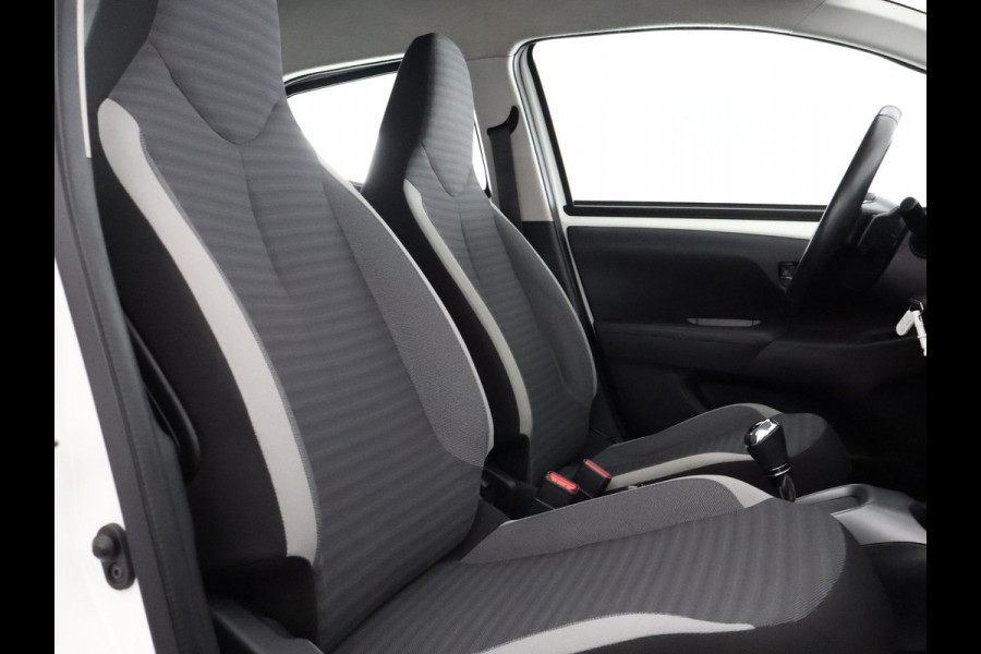 Toyota Aygo 1.0 VVT-i X-Play Automaat