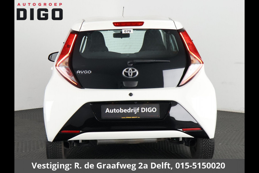 Toyota Aygo 1.0 VVT-i X-Play Automaat