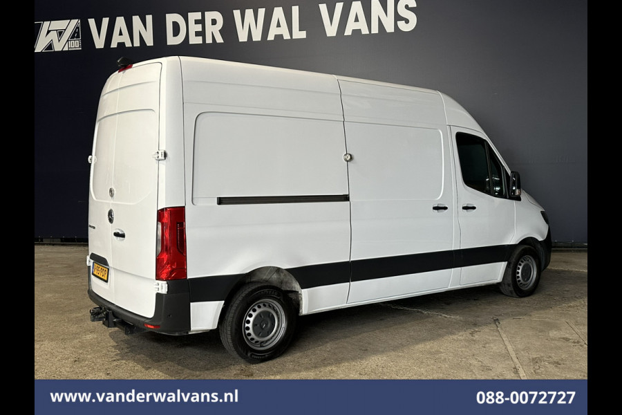 Mercedes-Benz Sprinter 214 CDI 143pk L2H2 Euro6 Airco | Camera | Apple Carplay | Cruisecontrol | Trekhaak Android Auto, Stoelverwarming, Parkeersensoren, Bijrijdersbank