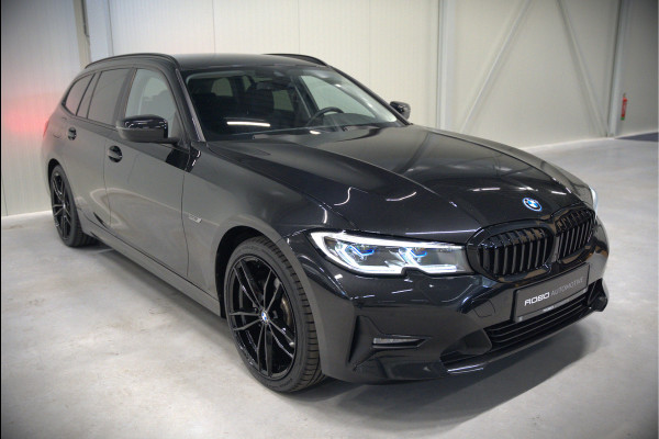 BMW 3 Serie Touring 320e Business Edition Plus | Stoelverwarming | Cruise Control | Apple Carplay | Navigatie | Laser Light | HIFI | Parkeersensoren | Grootlichtassistent | DAB | SOH 88%