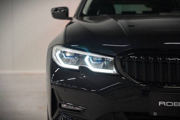 BMW 3 Serie Touring 320e Business Edition Plus | Stoelverwarming | Cruise Control | Apple Carplay | Navigatie | Laser Light | HIFI | Parkeersensoren | Grootlichtassistent | DAB | SOH 88%