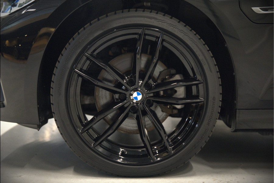 BMW 3 Serie Touring 320e Business Edition Plus | Stoelverwarming | Cruise Control | Apple Carplay | Navigatie | Laser Light | HIFI | Parkeersensoren | Grootlichtassistent | DAB | SOH 88%