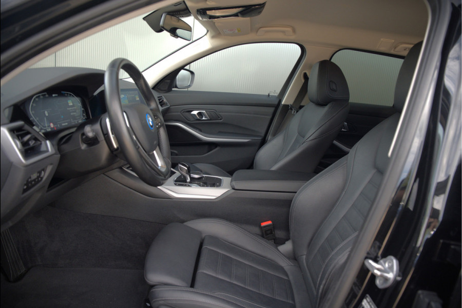BMW 3 Serie Touring 320e Business Edition Plus | Stoelverwarming | Cruise Control | Apple Carplay | Navigatie | Laser Light | HIFI | Parkeersensoren | Grootlichtassistent | DAB | SOH 88%