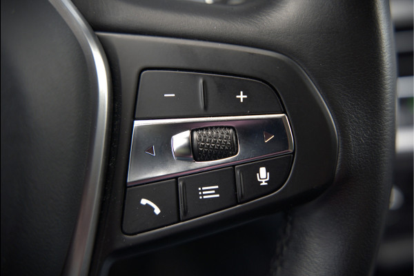 BMW 3 Serie Touring 320e Business Edition Plus | Stoelverwarming | Cruise Control | Apple Carplay | Navigatie | Laser Light | HIFI | Parkeersensoren | Grootlichtassistent | DAB | SOH 88%