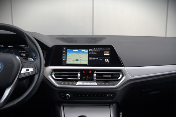 BMW 3 Serie Touring 320e Business Edition Plus | Stoelverwarming | Cruise Control | Apple Carplay | Navigatie | Laser Light | HIFI | Parkeersensoren | Grootlichtassistent | DAB | SOH 88%