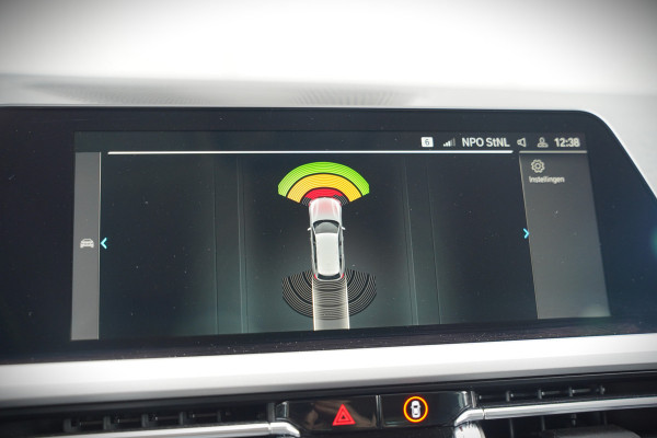 BMW 3 Serie Touring 320e Business Edition Plus | Stoelverwarming | Cruise Control | Apple Carplay | Navigatie | Laser Light | HIFI | Parkeersensoren | Grootlichtassistent | DAB | SOH 88%