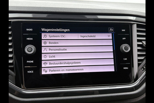 Volkswagen T-Roc 1.0 TSI Sport CARPLAY & NAVI | AD-CRUISE | TREKHAAK
