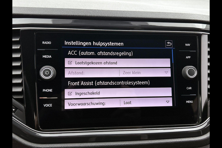 Volkswagen T-Roc 1.0 TSI Sport CARPLAY & NAVI | AD-CRUISE | TREKHAAK