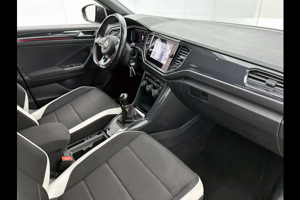 Volkswagen T-Roc 1.0 TSI Sport CARPLAY & NAVI | AD-CRUISE | TREKHAAK