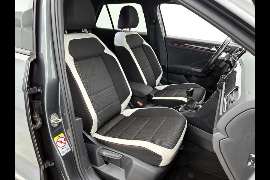 Volkswagen T-Roc 1.0 TSI Sport CARPLAY & NAVI | AD-CRUISE | TREKHAAK