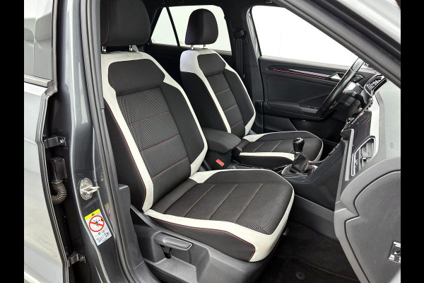 Volkswagen T-Roc 1.0 TSI Sport CARPLAY & NAVI | AD-CRUISE | TREKHAAK