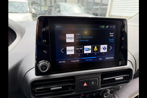 Peugeot Partner 1.2 PureTech Premium / benzine grijs kenteken / euro 6 / vaste prijs rijklaar € 11.750 ex btw / lease vanaf € 198 / airco / cruise / navi / raam in de schuifdeur / Apple Carplay Android auto