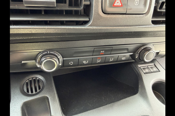 Peugeot Partner 1.2 PureTech Premium / benzine grijs kenteken / euro 6 / vaste prijs rijklaar € 11.750 ex btw / lease vanaf € 198 / airco / cruise / navi / raam in de schuifdeur / Apple Carplay Android auto