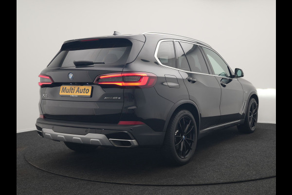 BMW X5 xDrive45e X Line PHEV 395pk Dealer O.H. | Trekhaak Af Fabriek | Panodak | Luchtvering | Head Up | Camera | Lederen Sportstoelen Memory & Verwarmd | Adaptief Onderstel | Sfeerverlichting | Keyless | Blis | Hifi | Plug In Hybrid |