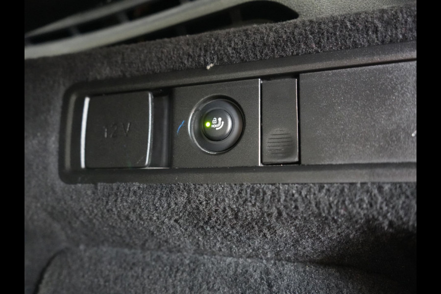 BMW X5 xDrive45e X Line PHEV 395pk Dealer O.H. | Trekhaak Af Fabriek | Panodak | Luchtvering | Head Up | Camera | Lederen Sportstoelen Memory & Verwarmd | Adaptief Onderstel | Sfeerverlichting | Keyless | Blis | Hifi | Plug In Hybrid |