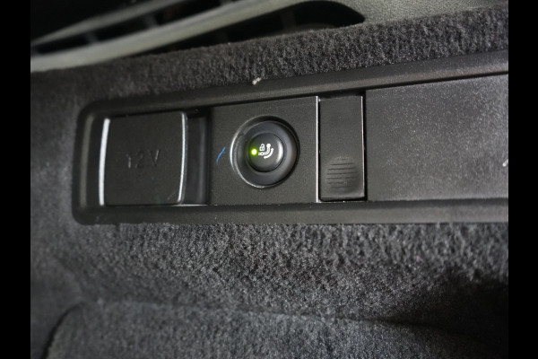 BMW X5 xDrive45e X Line PHEV 395pk Dealer O.H. | Trekhaak Af Fabriek | Panodak | Luchtvering | Head Up | Camera | Lederen Sportstoelen Memory & Verwarmd | Adaptief Onderstel | Sfeerverlichting | Keyless | Blis | Hifi | Plug In Hybrid |