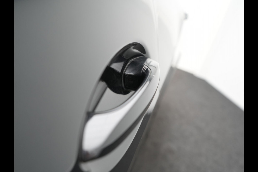 BMW X5 xDrive45e X Line PHEV 395pk Dealer O.H. | Trekhaak Af Fabriek | Panodak | Luchtvering | Head Up | Camera | Lederen Sportstoelen Memory & Verwarmd | Adaptief Onderstel | Sfeerverlichting | Keyless | Blis | Hifi | Plug In Hybrid |