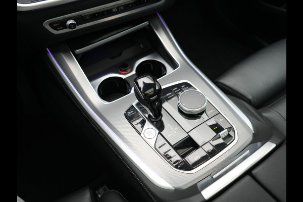 BMW X5 xDrive45e X Line PHEV 395pk Dealer O.H. | Trekhaak Af Fabriek | Panodak | Luchtvering | Head Up | Camera | Lederen Sportstoelen Memory & Verwarmd | Adaptief Onderstel | Sfeerverlichting | Keyless | Blis | Hifi | Plug In Hybrid |