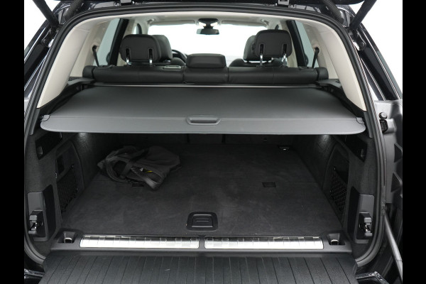 BMW X5 xDrive45e X Line PHEV 395pk Dealer O.H. | Trekhaak Af Fabriek | Panodak | Luchtvering | Head Up | Camera | Lederen Sportstoelen Memory & Verwarmd | Adaptief Onderstel | Sfeerverlichting | Keyless | Blis | Hifi | Plug In Hybrid |