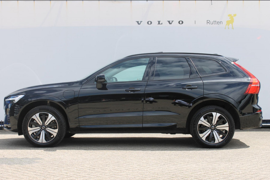 Volvo XC60 T8 455PK Automaat Plug-in hybrid AWD Plus Dark Adaptieve Cruise control / Semi elektrisch wegklapbare trekhaak / Google Infotainment / Panoramisch schuif-kanteldak