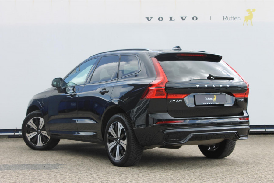 Volvo XC60 T8 455PK Automaat Plug-in hybrid AWD Plus Dark Adaptieve Cruise control / Semi elektrisch wegklapbare trekhaak / Google Infotainment / Panoramisch schuif-kanteldak