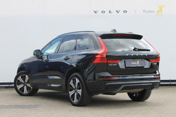 Volvo XC60 T8 455PK Automaat Plug-in hybrid AWD Plus Dark Adaptieve Cruise control / Semi elektrisch wegklapbare trekhaak / Google Infotainment / Panoramisch schuif-kanteldak