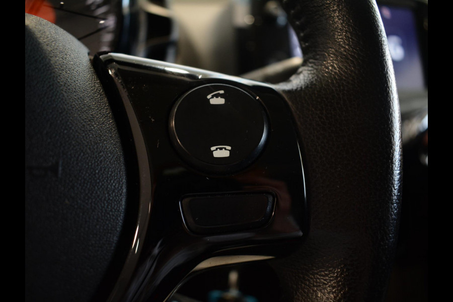 Peugeot 108 1.0 e-VTi Allure Camera | Climate control | Apple Carplay/Android Auto