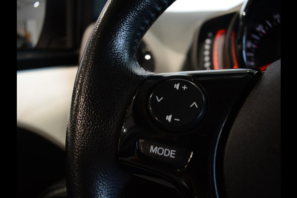 Peugeot 108 1.0 e-VTi Allure Camera | Climate control | Apple Carplay/Android Auto