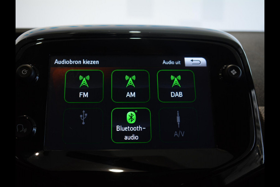 Peugeot 108 1.0 e-VTi Allure Camera | Climate control | Apple Carplay/Android Auto