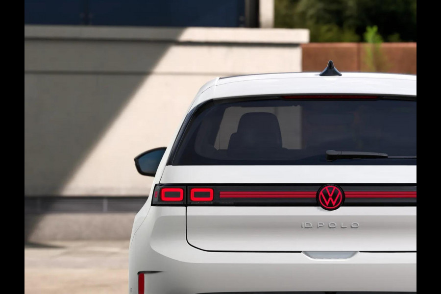 Volkswagen ID. Polo Style First Edition 52 kWh accu, 155 kW / 211 PK H Achteruitrijcamera | Carplay