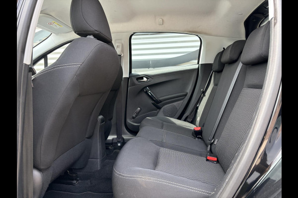 Peugeot 208 1.2 PureTech Blue Lion Navi|Carplay|Cruise|Trekhaak|PDC|Airco|N.A.P|APK tot 03-2027