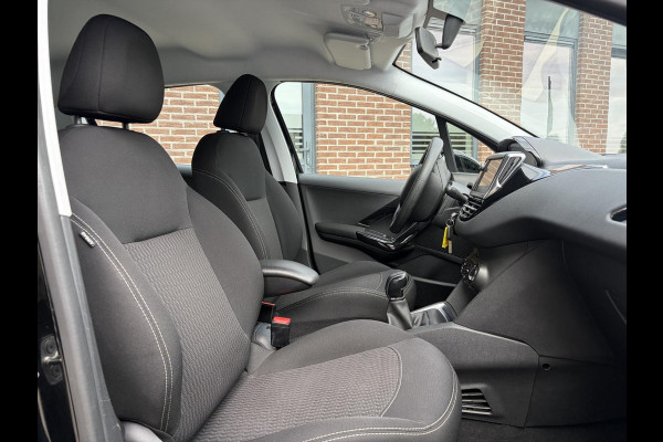 Peugeot 208 1.2 PureTech Blue Lion Navi|Carplay|Cruise|Trekhaak|PDC|Airco|N.A.P|APK tot 03-2027