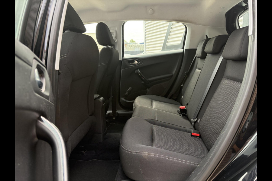Peugeot 208 1.2 PureTech Blue Lion Navi|Carplay|Cruise|Trekhaak|PDC|Airco|N.A.P|APK tot 03-2027